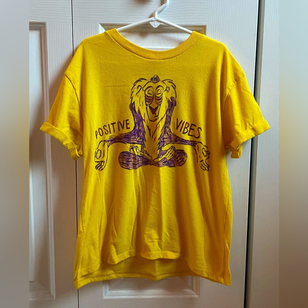 Disney Lion King Positive Vibes Shirt Size XS